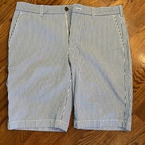 Brooks brothers shorts size 36 new without tags